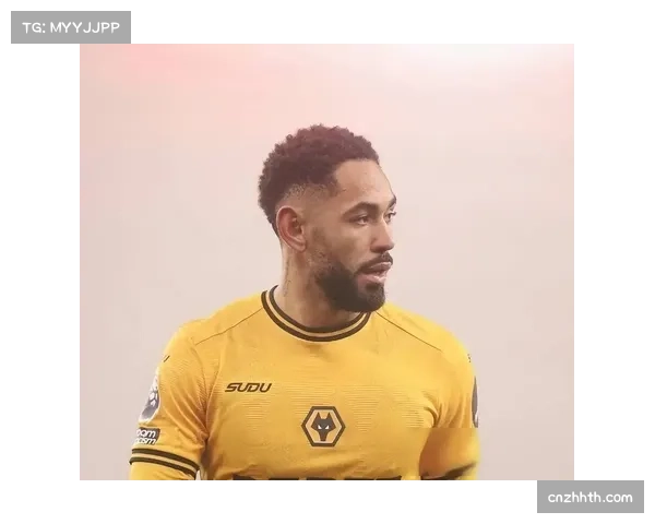 实时：狼队前锋库尼亚因伤被换下，队医初步检查为大腿肌肉问题